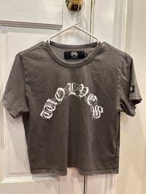 Cropped “Wolves” Darc Sport Tee